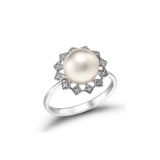 Pearl and Diamond Ring