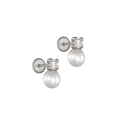 Pearl earrings