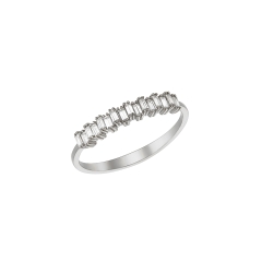 Half eternity ring